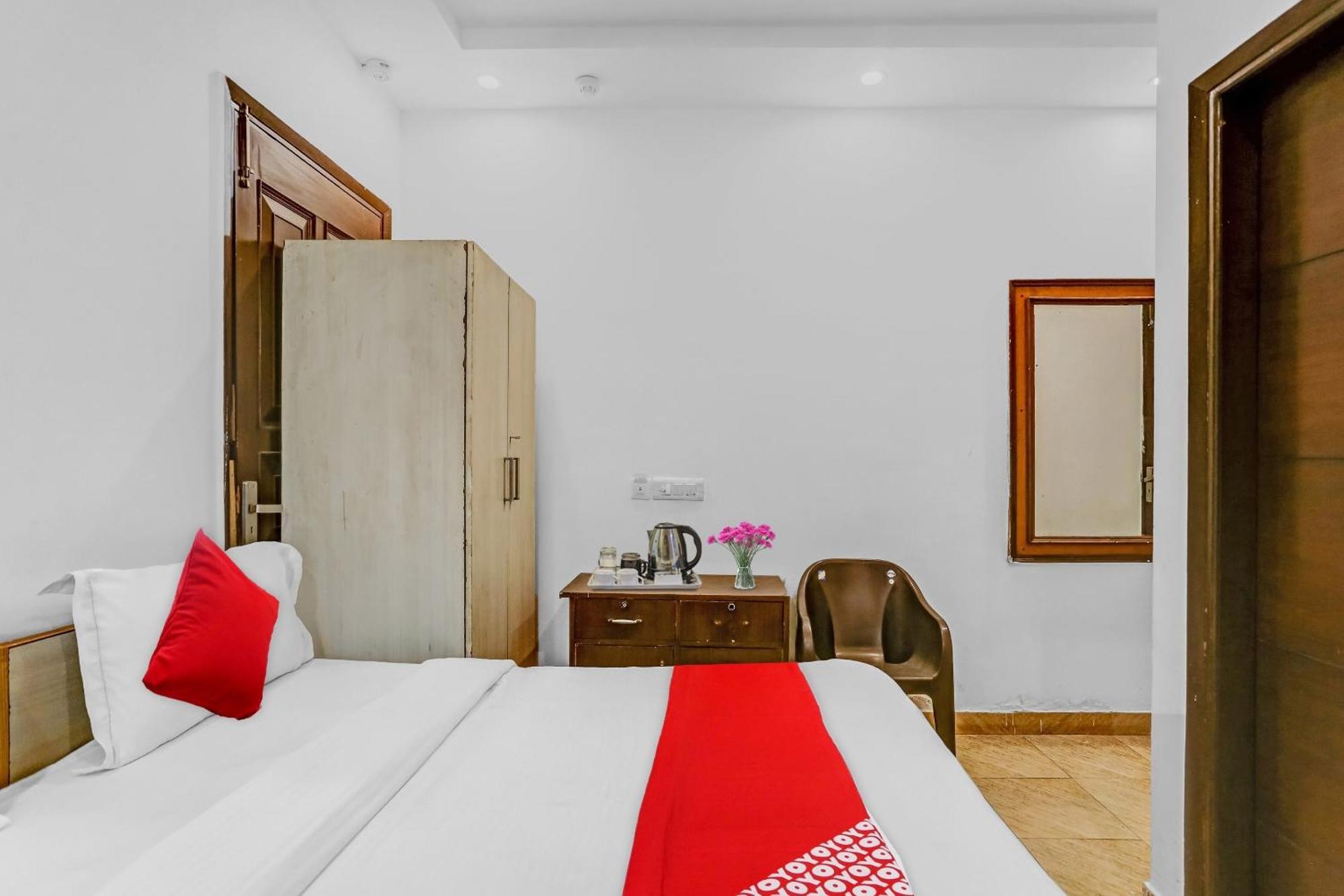 Hotel O Jangpura