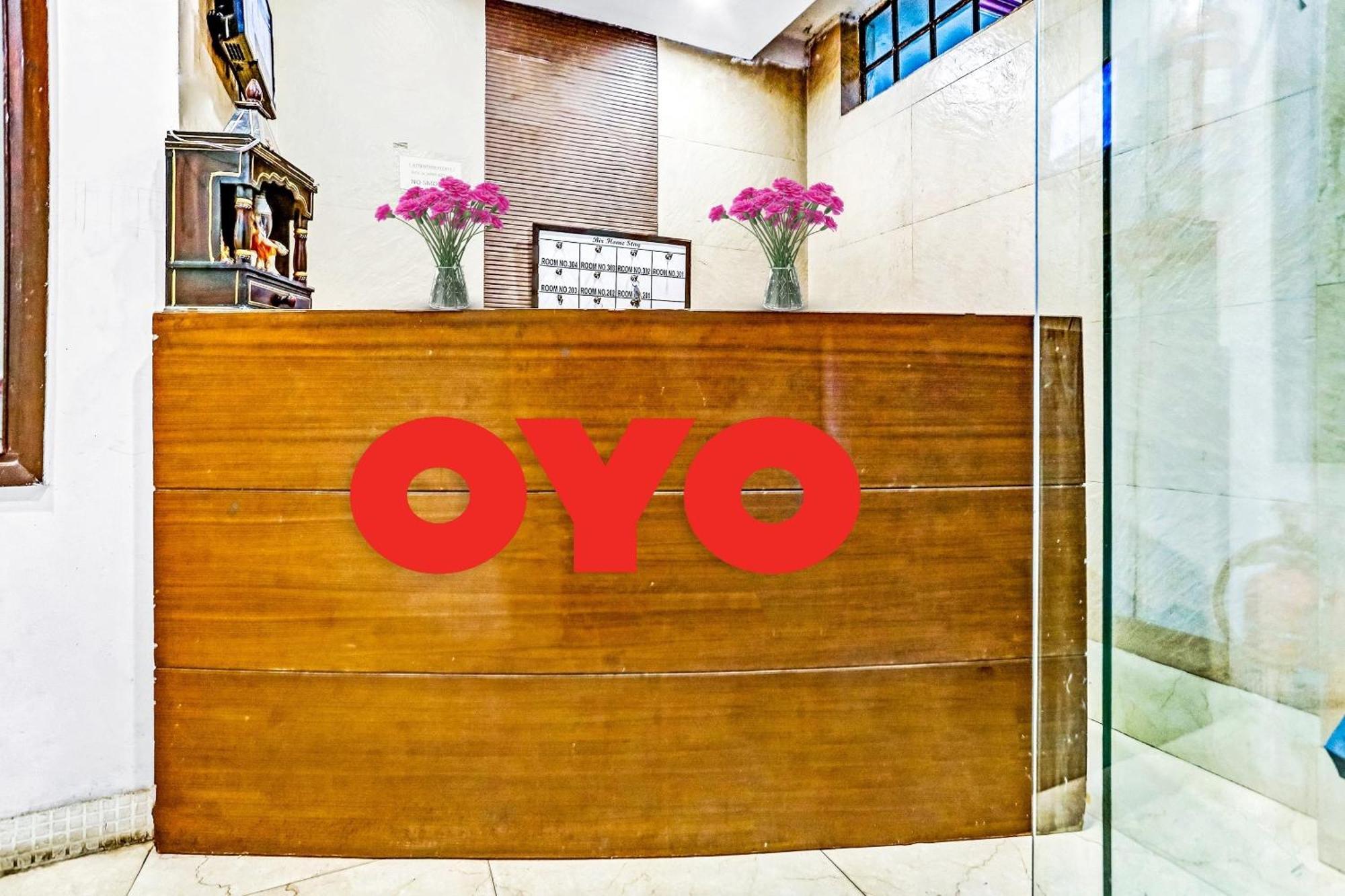 Hotel O Jangpura 4*